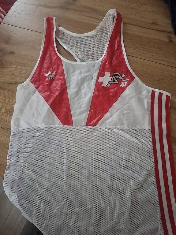 Maglioni & Felpe: Pull team suisse athletisme  – Nuovo e nell'imballaggio originale da Monthey venduto da australie 2