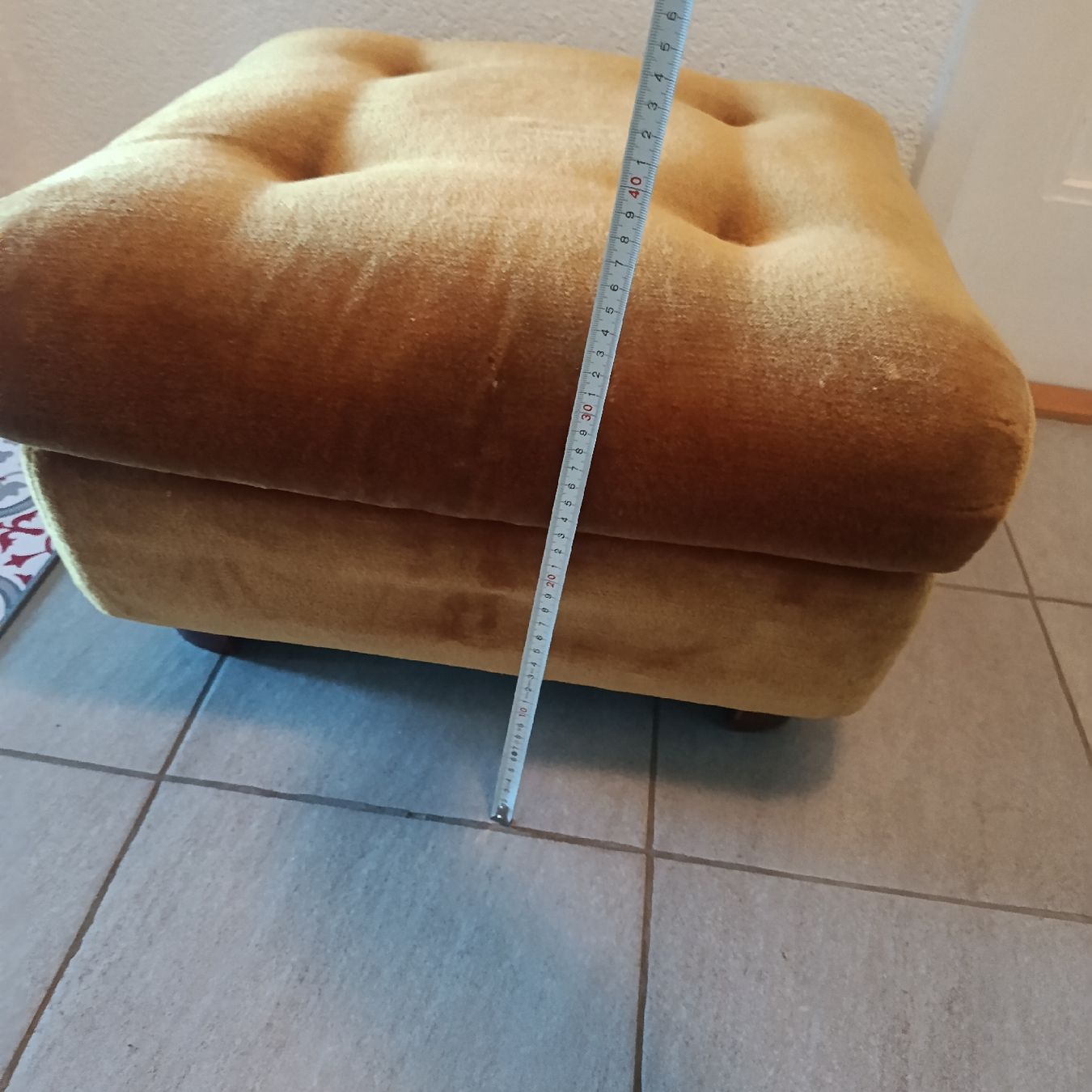 Sgabelli: pouf  en velour – Usato da La chaux de fonds venduto da ton_79f7 8