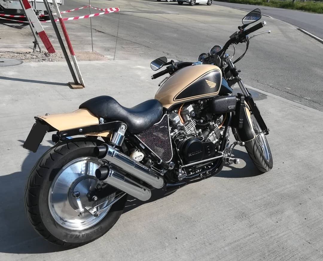 Honda Chopper: Honda VF 750 C Supermagna – Usato da Triengen venduto da RAWILL 2