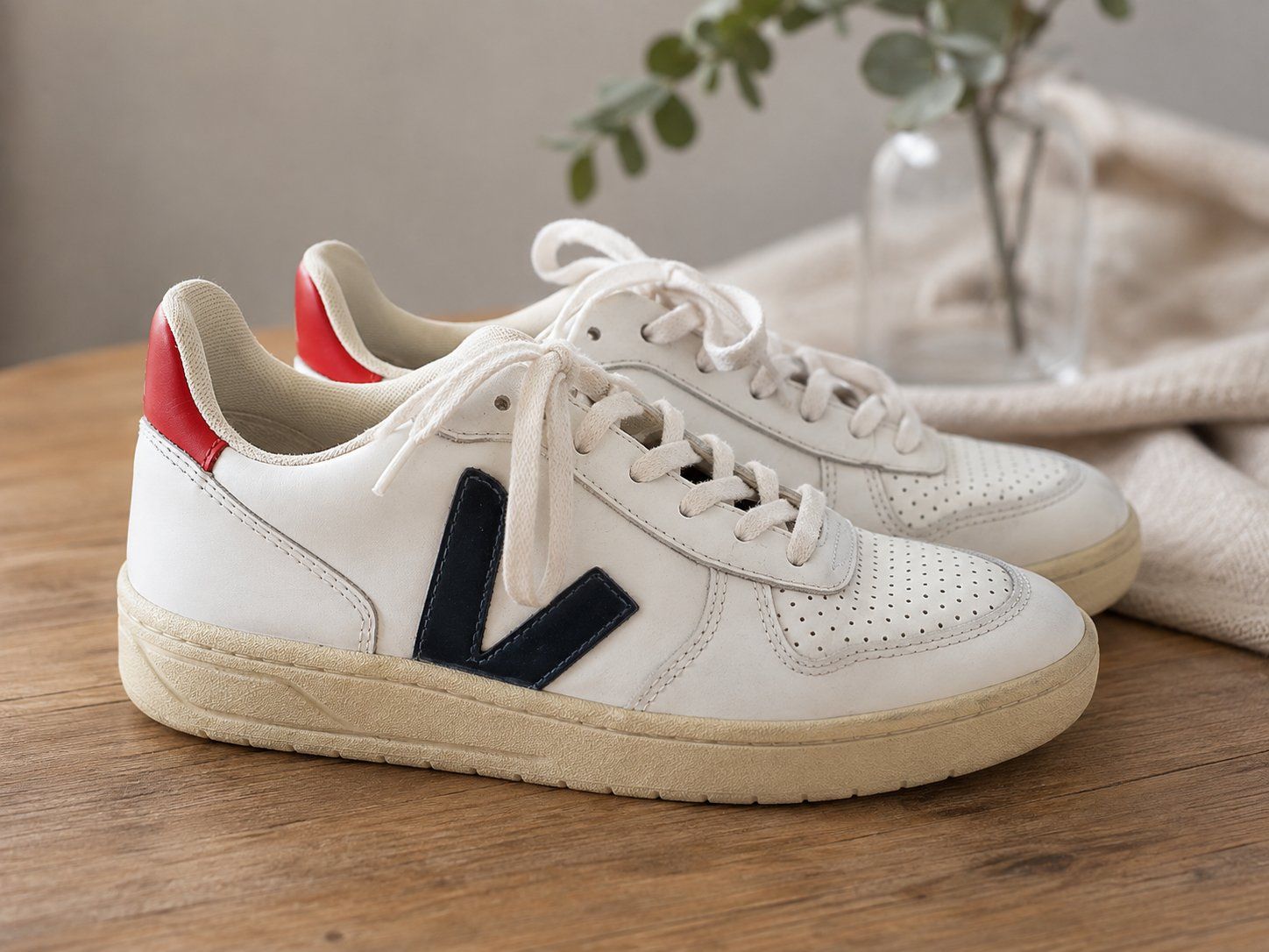 Veja Scarpe da donna: Veja Sneakers Leder Grösse 39 – Usato da Kirchdorf AG venduto da coco123