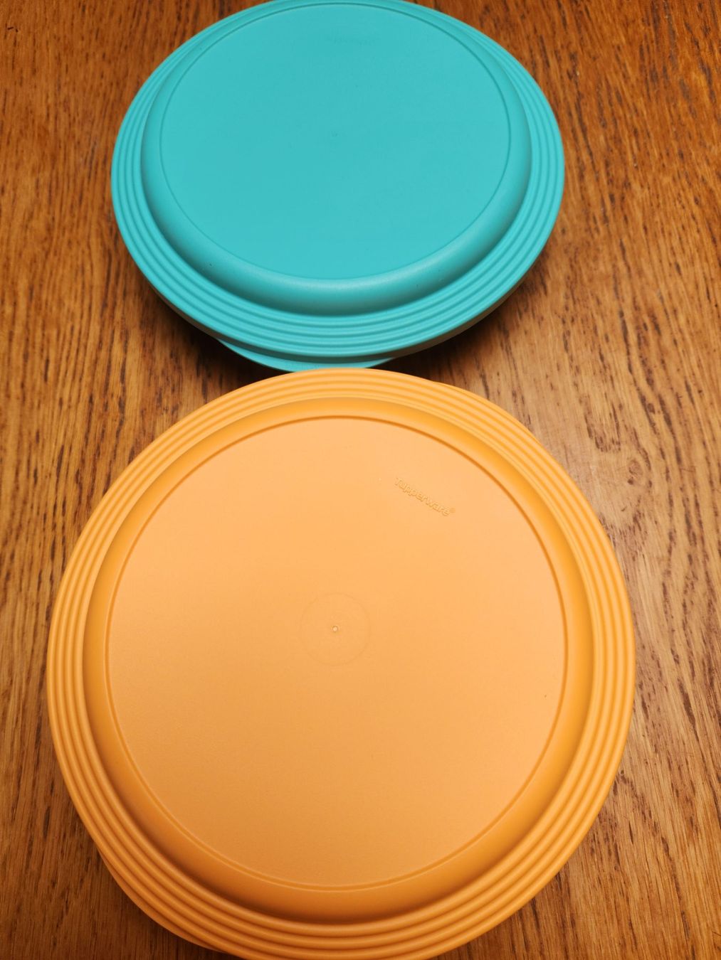 Tupperware Recipients et similaires: 2 Tupperware Picknick Teller mit Deckel dicht 700ml – D'occasion à Gstaad par Meiel2020 3