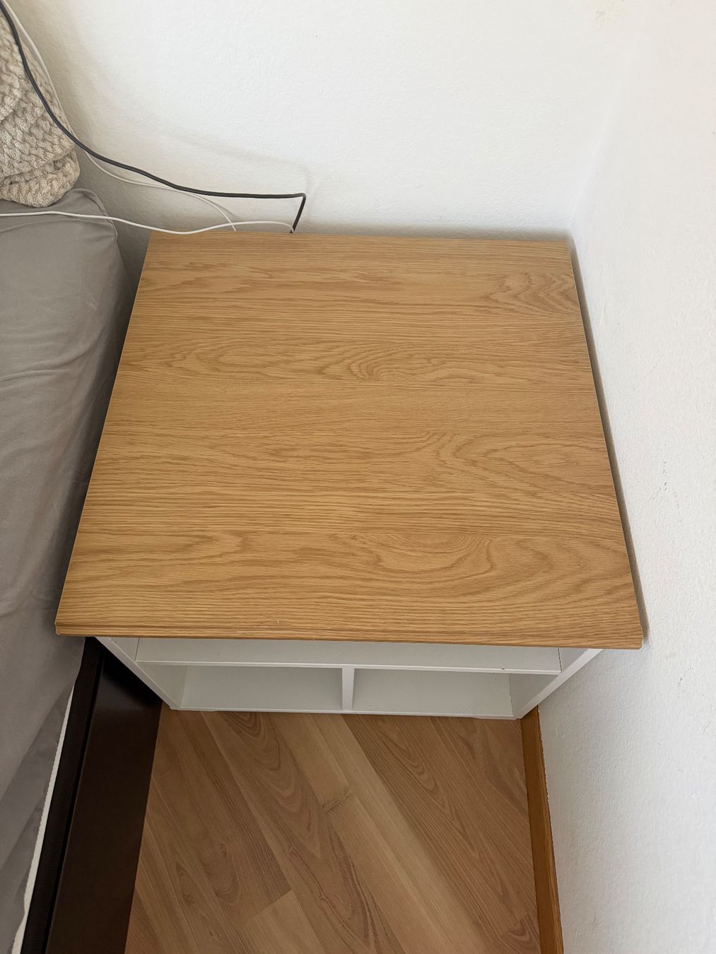 Nachttische: Nachttisch – Gebraucht aus Olten von mva_g6ss