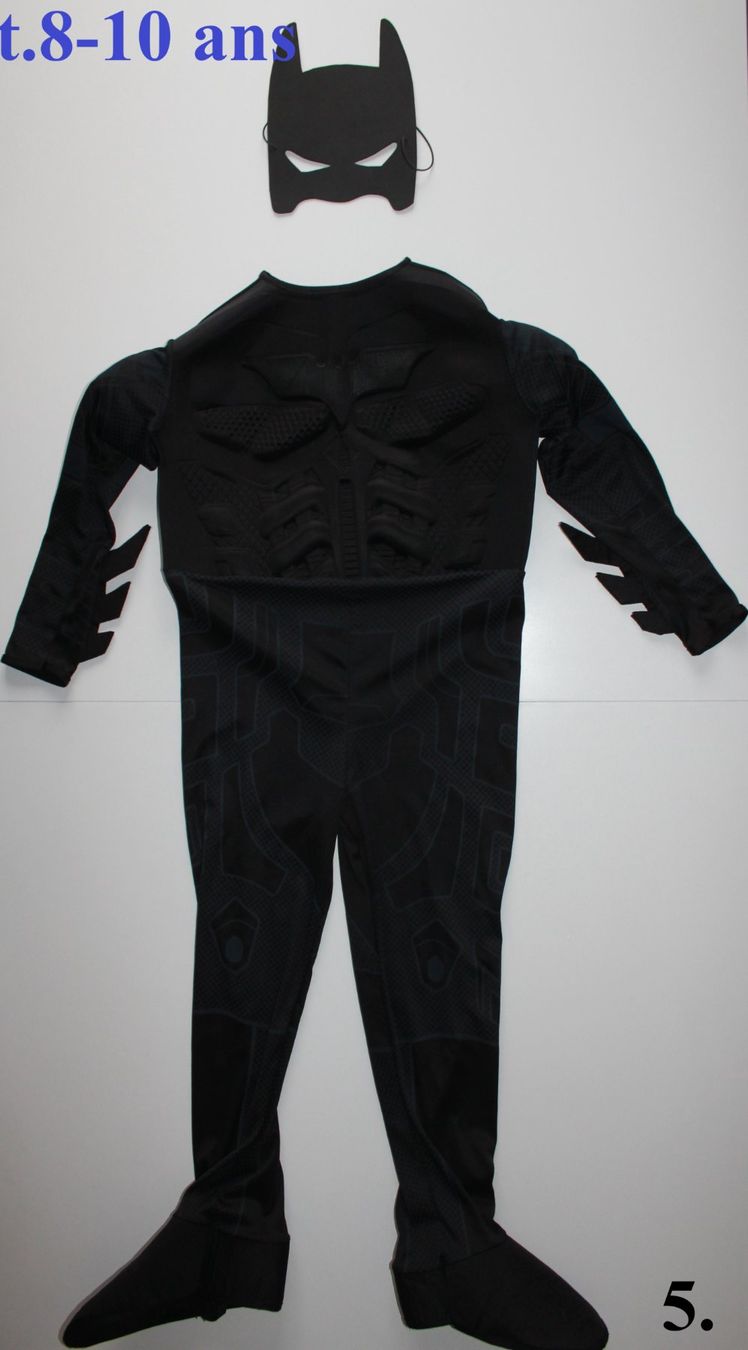 Costumi: Costume Batman t. 8 - 10 ans – Usato da Peseux venduto da CoolShoping