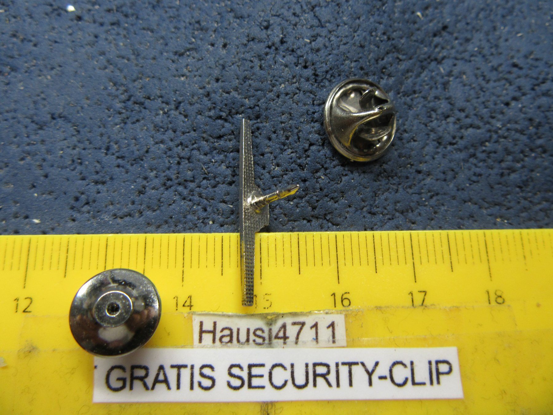 Opel Placchette & Badge: OPEL AUTO LOGO PIN VINTAGE OLDTIMER mit SECURITY-CLIP – Usato da Ettingen venduto da Hausi4711 2