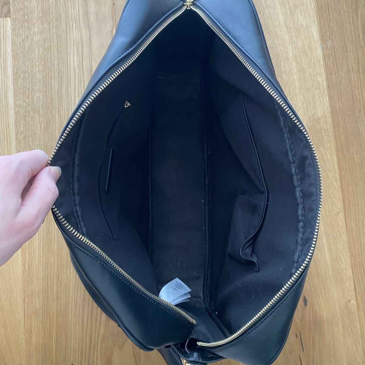 Borse da donna: Schicke schwarze Handtasche / Umhängetasche – Usato da Hinwil venduto da crn139 1