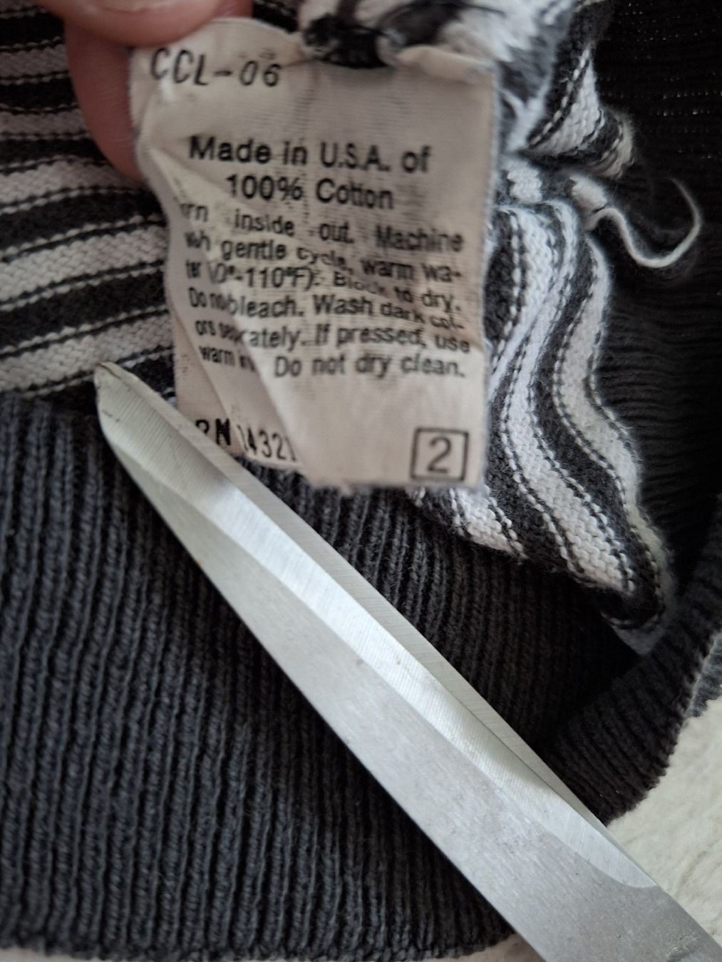 Dior Maglioni & Felpe: Pull à col roulé Christian Dior rayé, M, 100% coton – Usato da Renens VD venduto da ser_j2fn 8