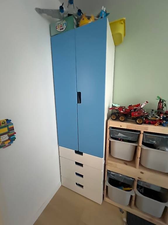 Armadi: Ikea Kinder-Kleiderschrank – Usato da Zofingen venduto da vLo_ur