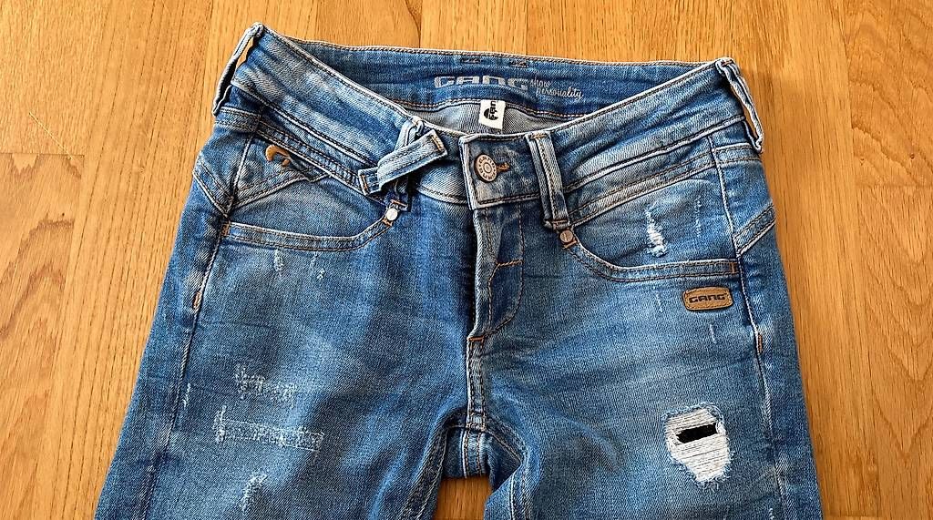 Jeans: GANG Jeans "Nena Cropped", Grösse 25 – Usato da Luzern venduto da tflorin 1