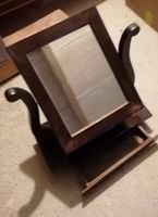 Miroir ancien à bascule avec tiroir
