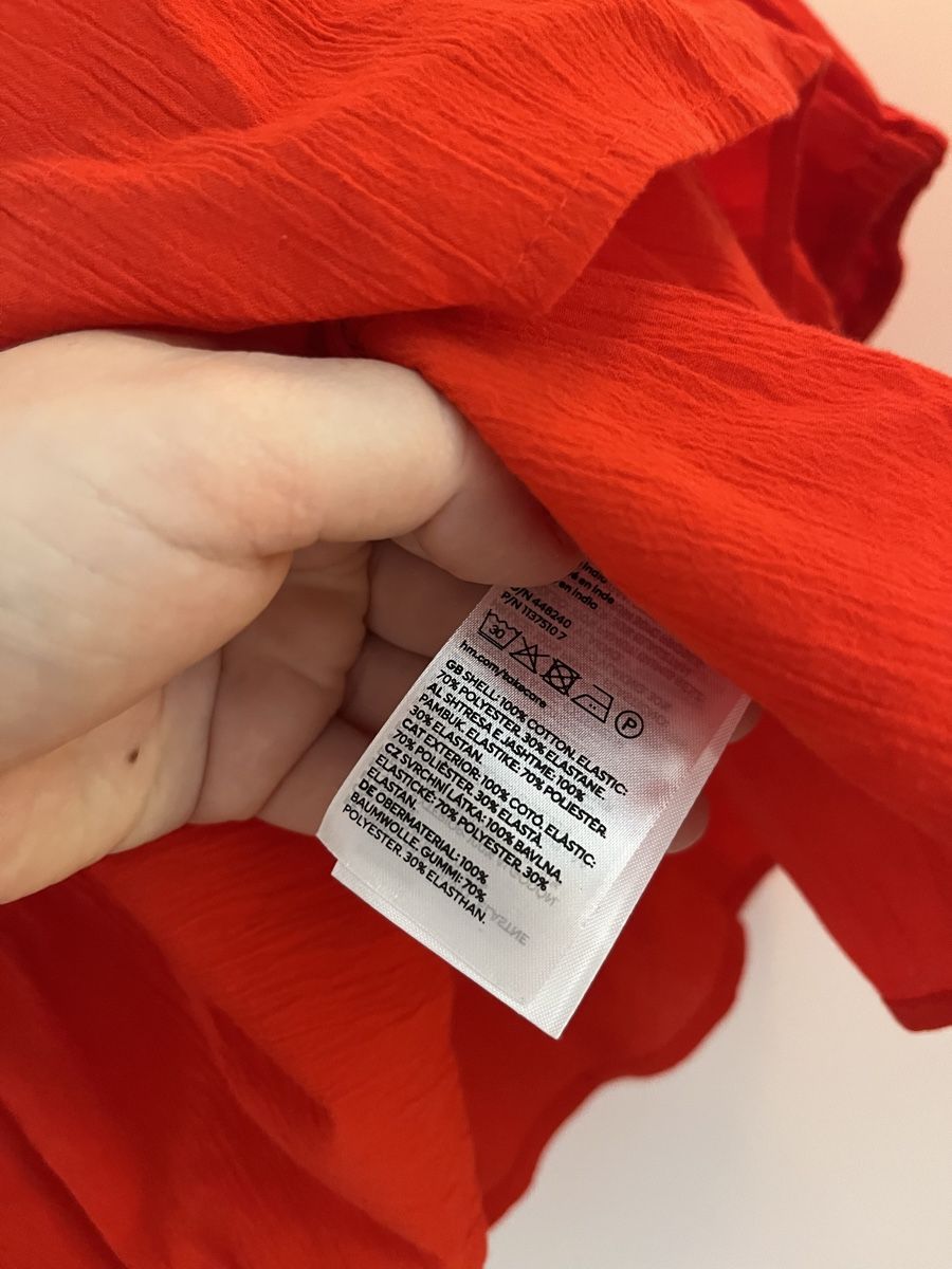 H&M Blusen: Rotes Sommer Oberteil mit Puffärmeln – Gebraucht aus Zürich von Shopmystyle 2