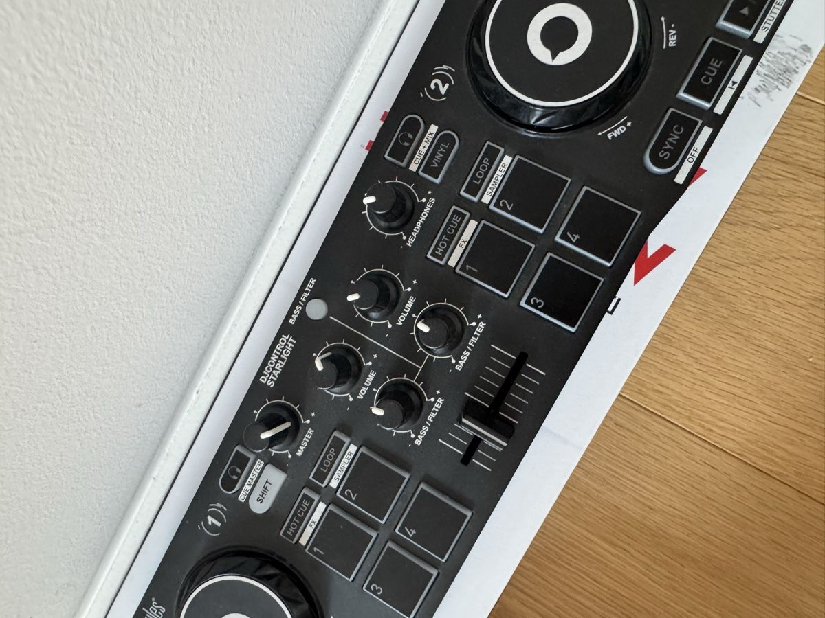 Hercules Mischpulte: Hercules DJControl Starlight con Serato, controller DJ – Gebraucht aus Bigorio von zue_9vcv 1