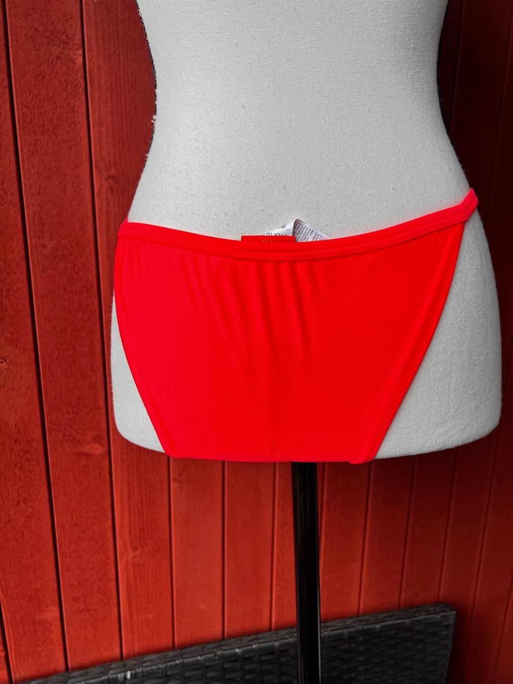 Costumi da bagno & Bikini: Neonpink Bikinihose Grösse S Neue – Nuovo e nell'imballaggio originale da Riehen venduto da edu_92w7 6