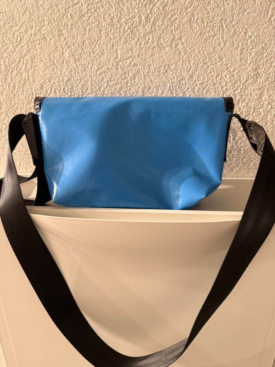 Freitag Borse: Tasche FREITAG blau Umhängetasche gebraucht – Usato da Wallbach venduto da Stefanie81 2