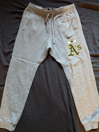 Nike MLB Oakland Athletics Jogginghose grau Grösse M