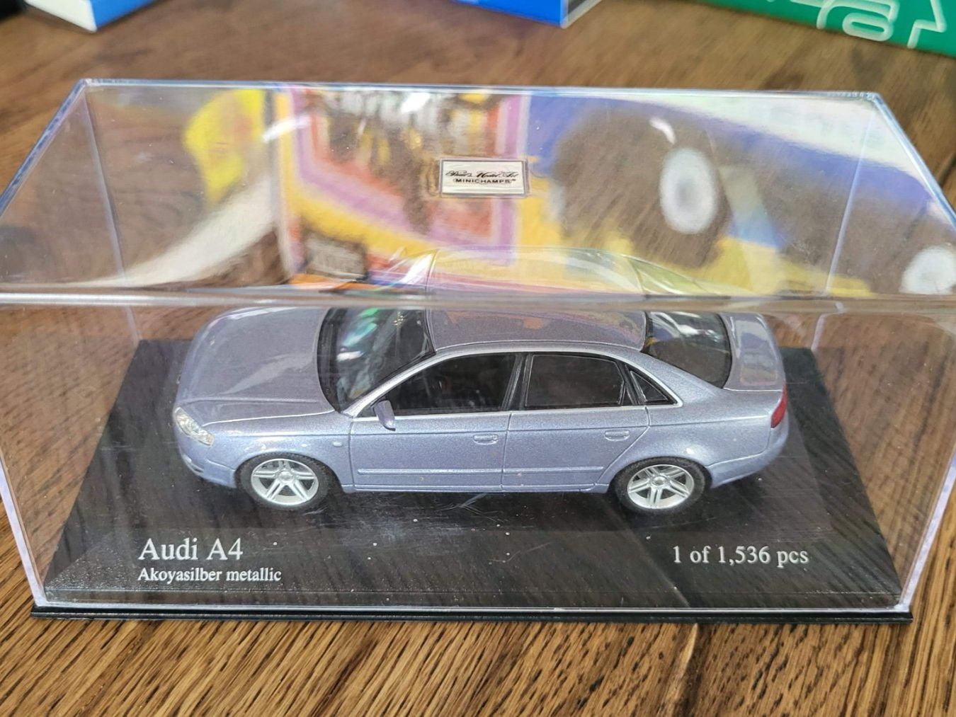 Minichamps Modellautos: Audi A4 2004 1:43 Minichamps – Gebraucht aus Rothrist von Juana5 5