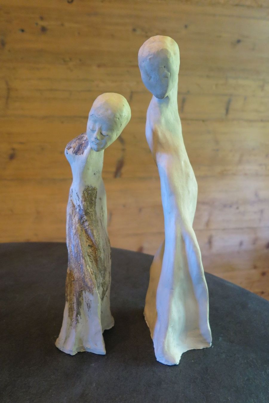 Skulpturen & Statuen: zwei Figuren, Paar aus Ton – Gebraucht aus Wald AR von kunkels01 4