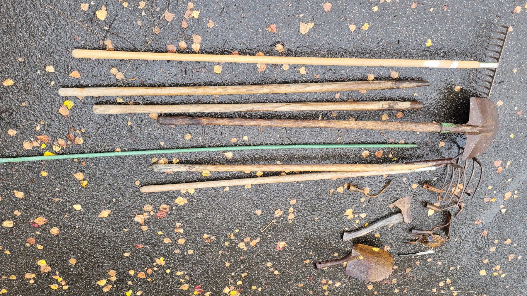 Alle Werkzeuge: Gartenwerkzeug – Gebraucht aus Emmenbrücke von yanndrechsler