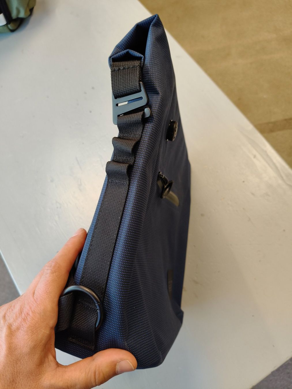 Brompton Borse: Brompton Borough Waterproof Roll Top Bag Small – Nuovo e nell'imballaggio originale da Bern venduto da ver_97f5 4