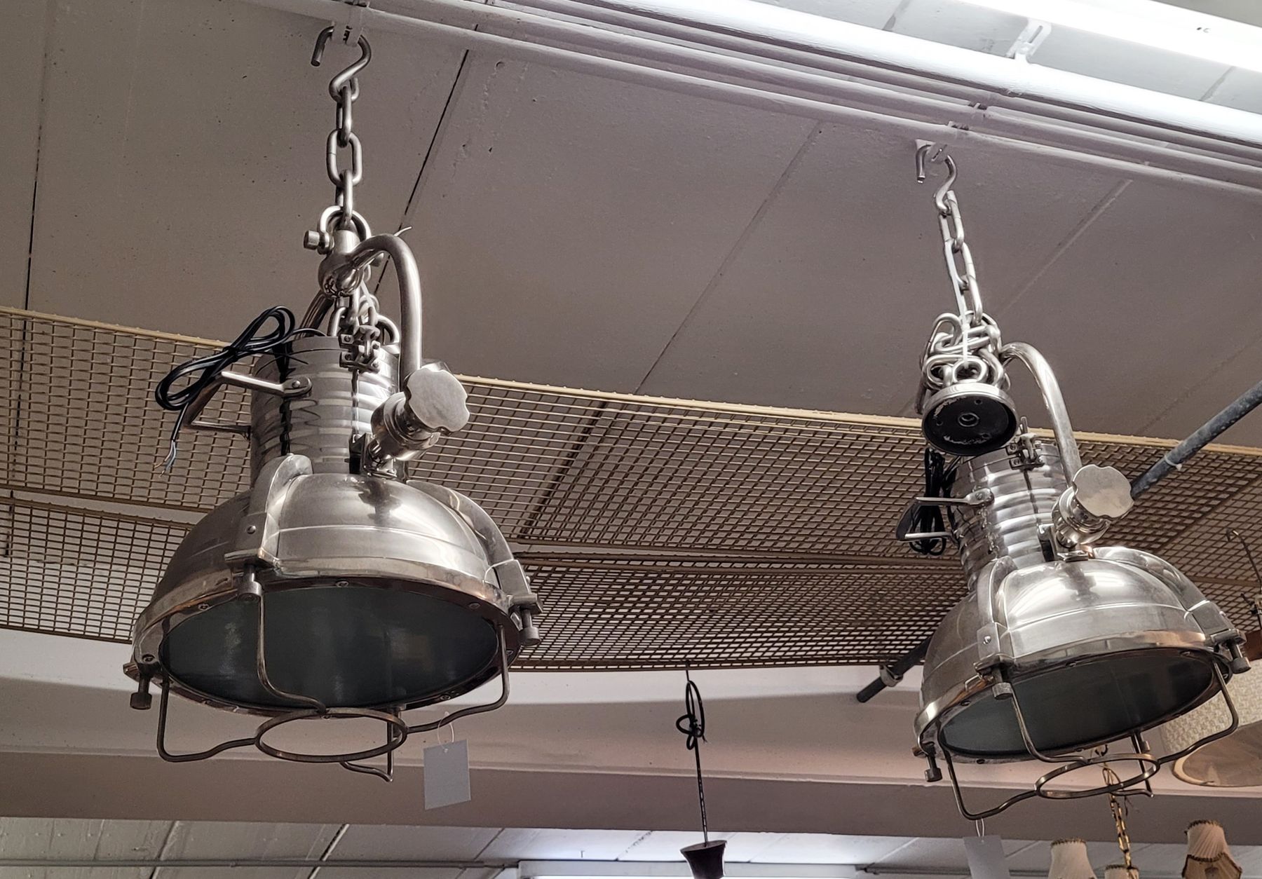 Kronleuchter & Deckenlampen: Industrie Klassiker Hängelampen – Gebraucht aus St.Gallen von David910