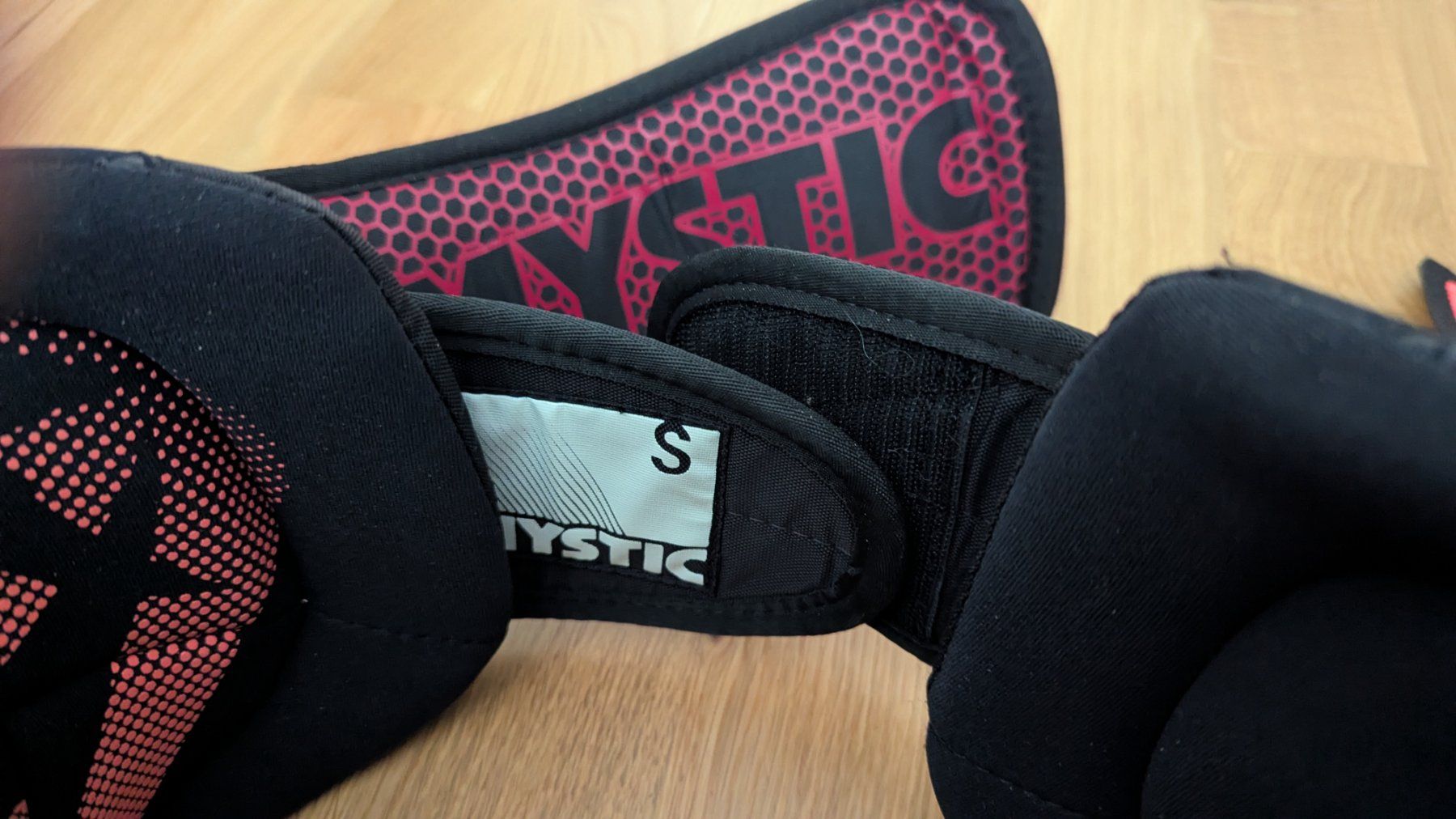 Kite: Kitesurf Harness Mystic Diva Grösse S – Gebraucht aus Seewen SZ von man_2jk2 2