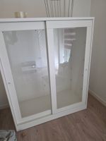 Vitrine weiss mit Schiebetüren guter Zustand stabil