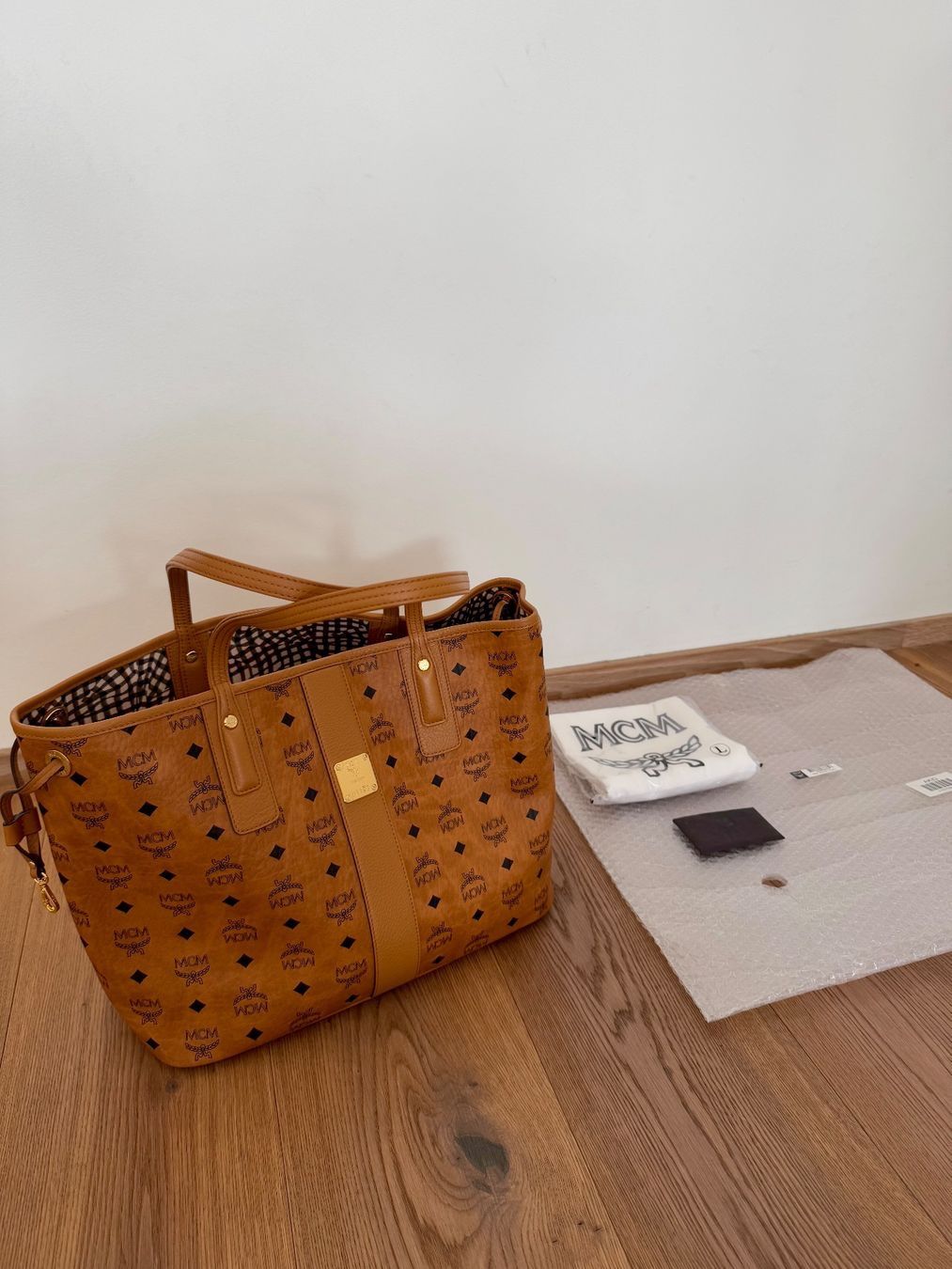 Mcm Borse da donna: MCM Wendeshopper Liz Medium, Farbe cognac – Nuovo e nell'imballaggio originale da Triesen venduto da dardaleni 1