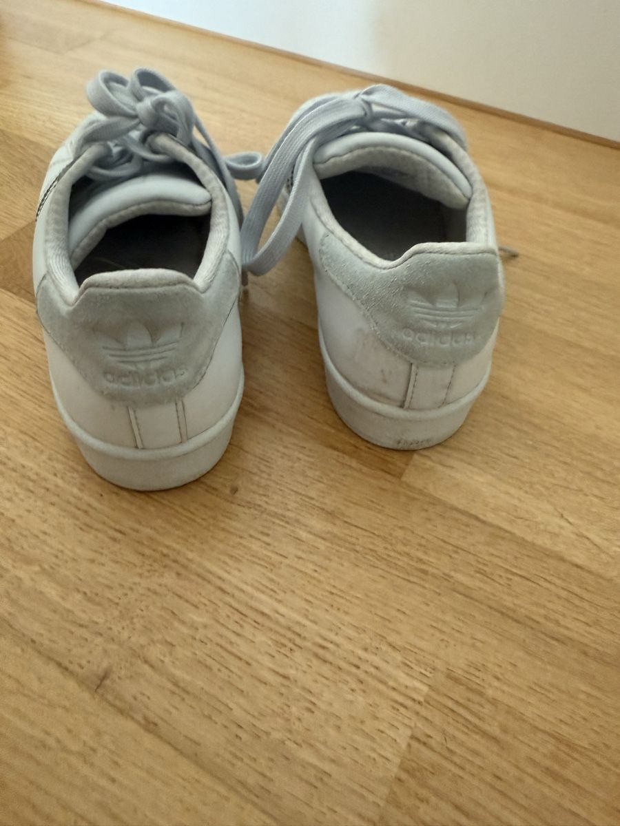 Adidas Damenschuhe: Adidas Superstar Sneaker – Gebraucht aus Rheinfelden von seline.n 3