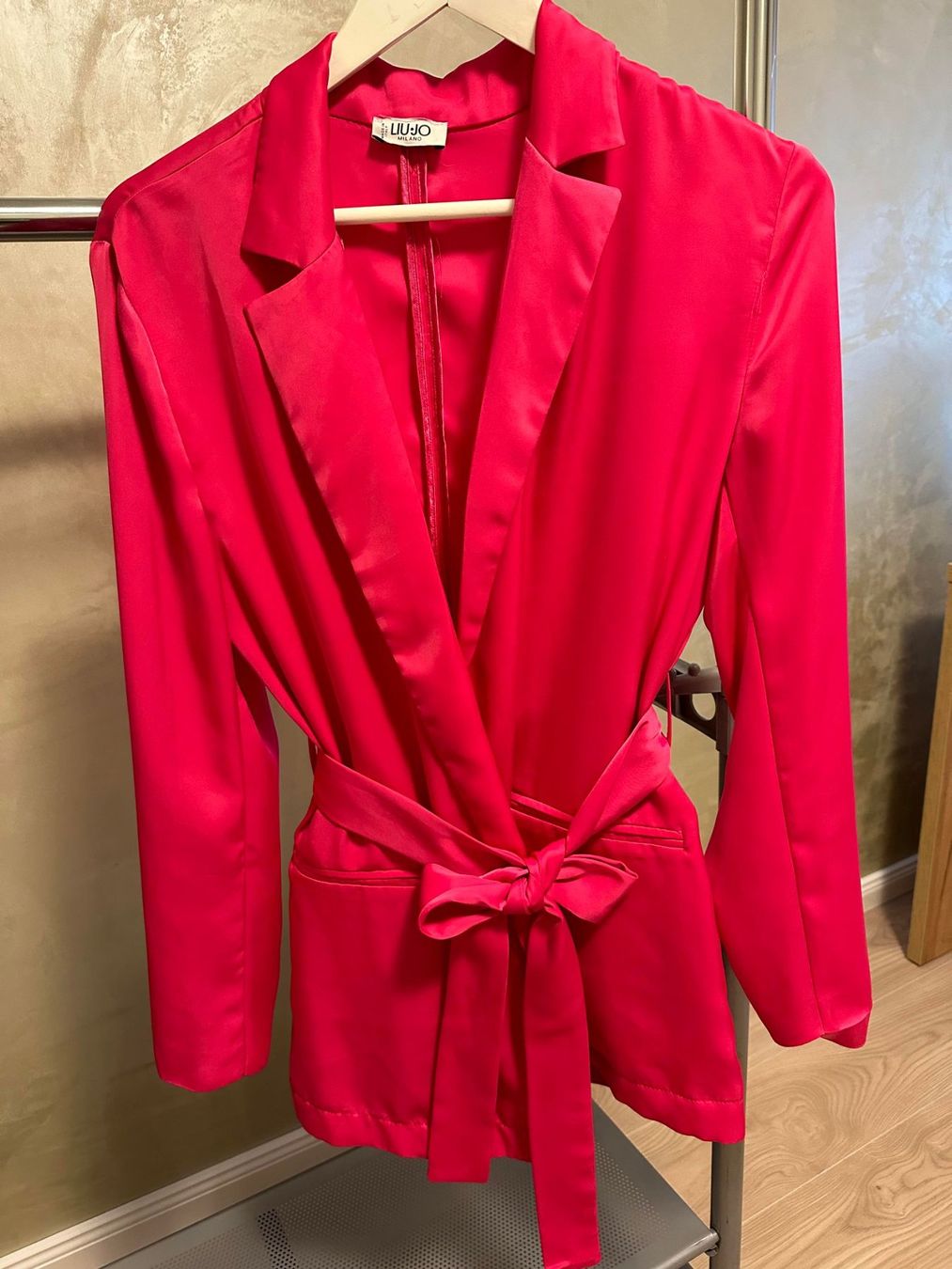 Liu Jo Giacche: Liu jo Blazer Neu Gr:M, L – Nuovo e nell'imballaggio originale da Sevelen venduto da Stopglobal.