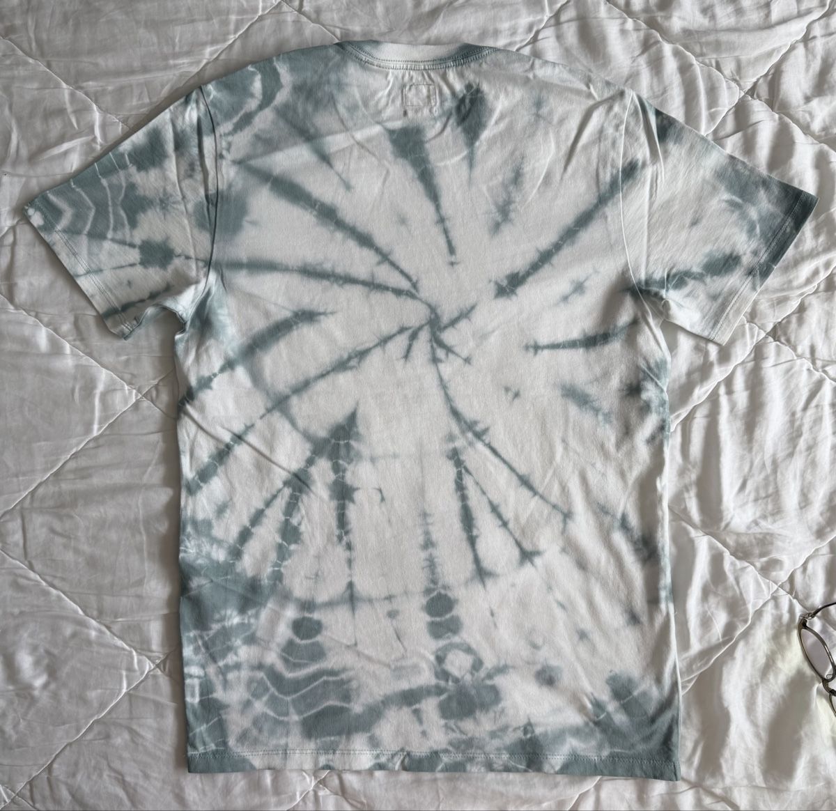 Levi's T-Shirts: T-shirt Levi's, taille S – Neu (gemäss Beschreibung) aus Genève von len_5q5n 1