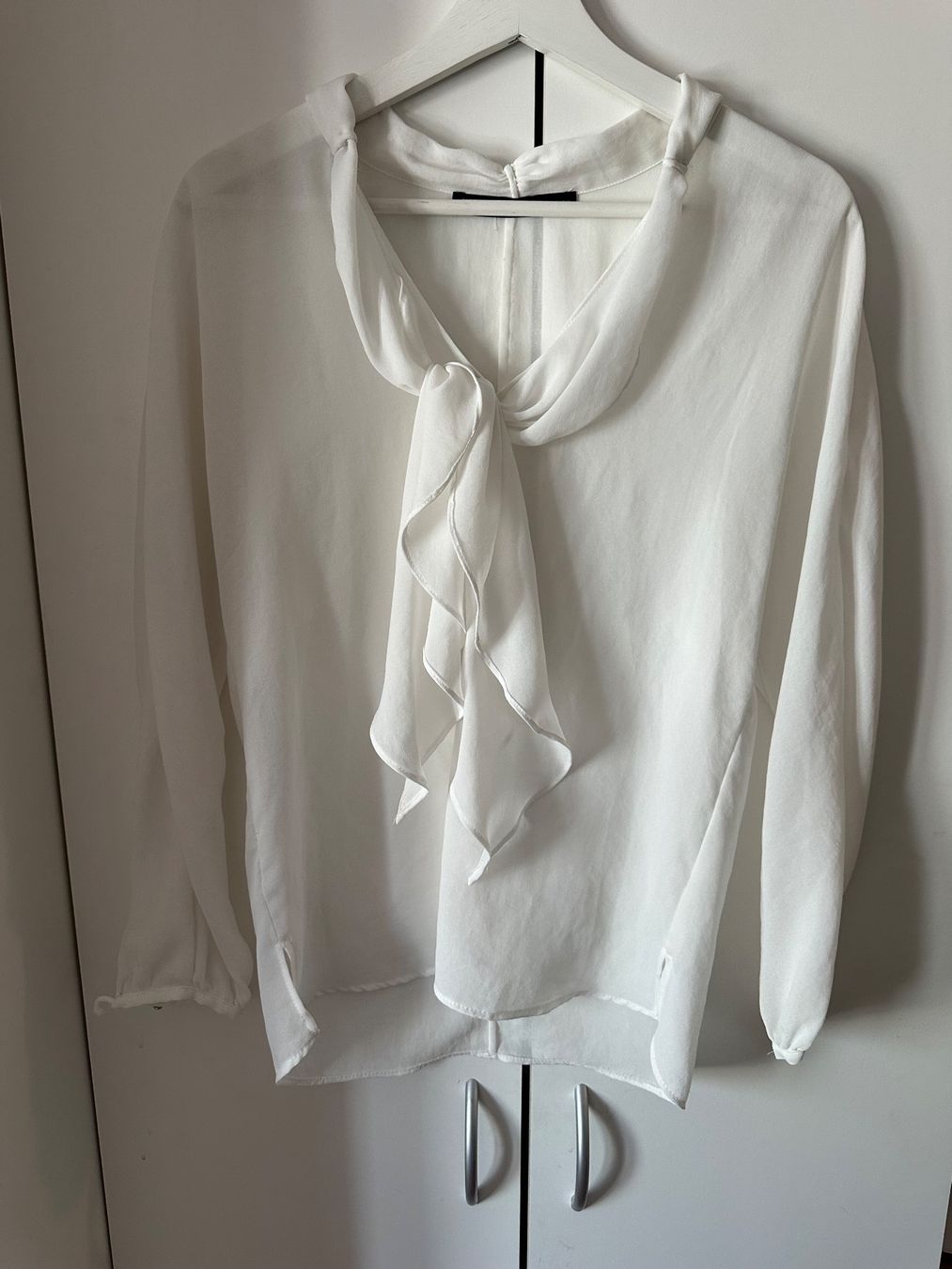 Zara Blusen: Damen Bluse Zara Basic weiss Grösse S – Gebraucht aus Schaan von Hermine2018