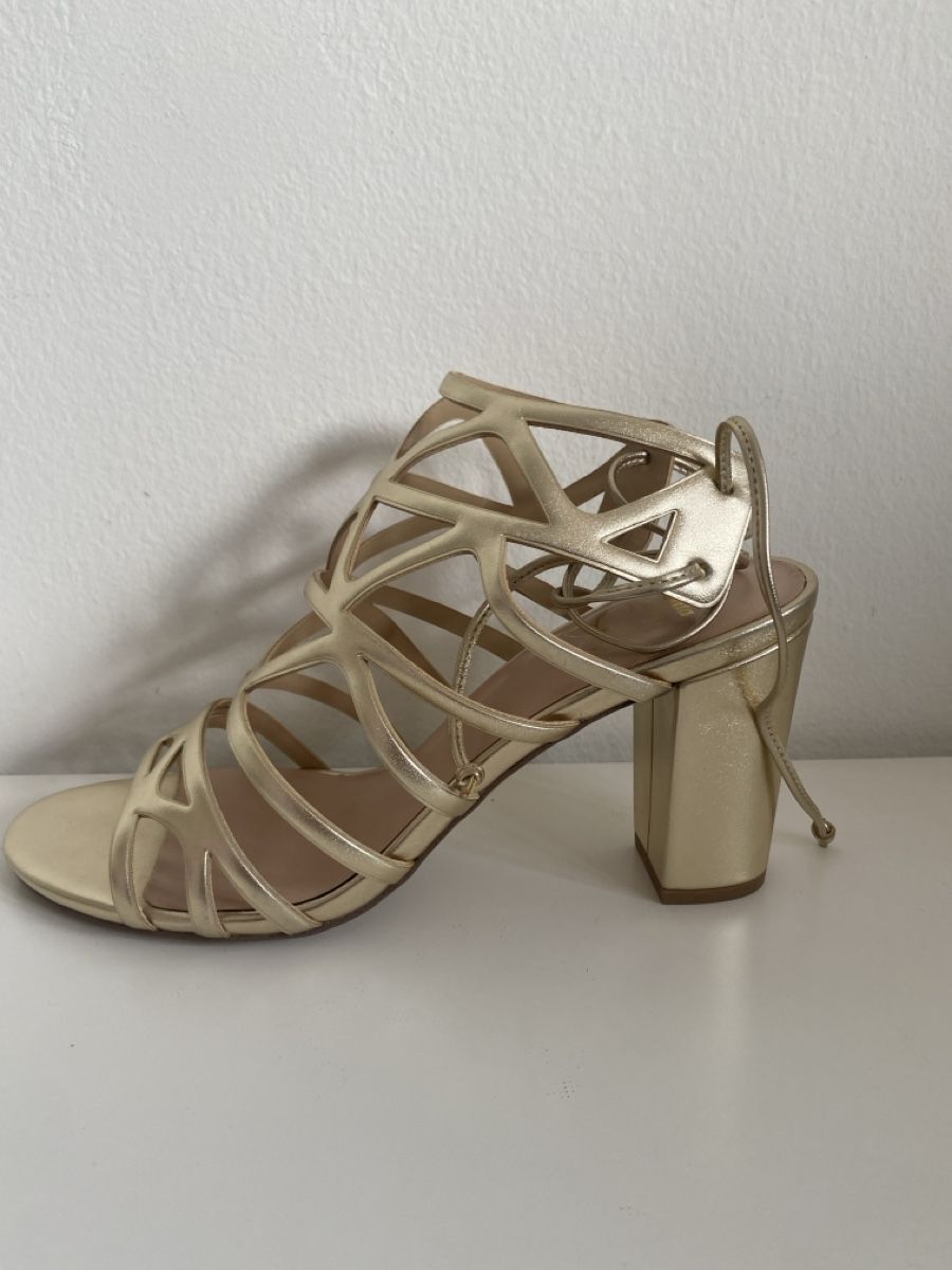 Scarpe da donna: Sandali Bata dorati con lacci -taglia 41 – Nuovo e nell'imballaggio originale da Vacallo venduto da lac_2z26