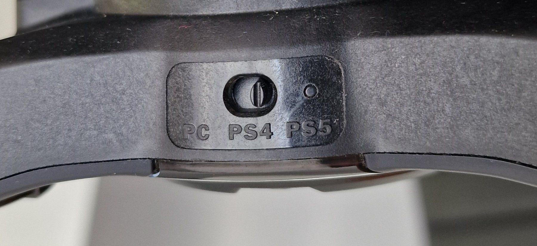 Controller: Logitech G923 Lenkrad/Pedale – Usato da Root venduto da Tanja.st 3