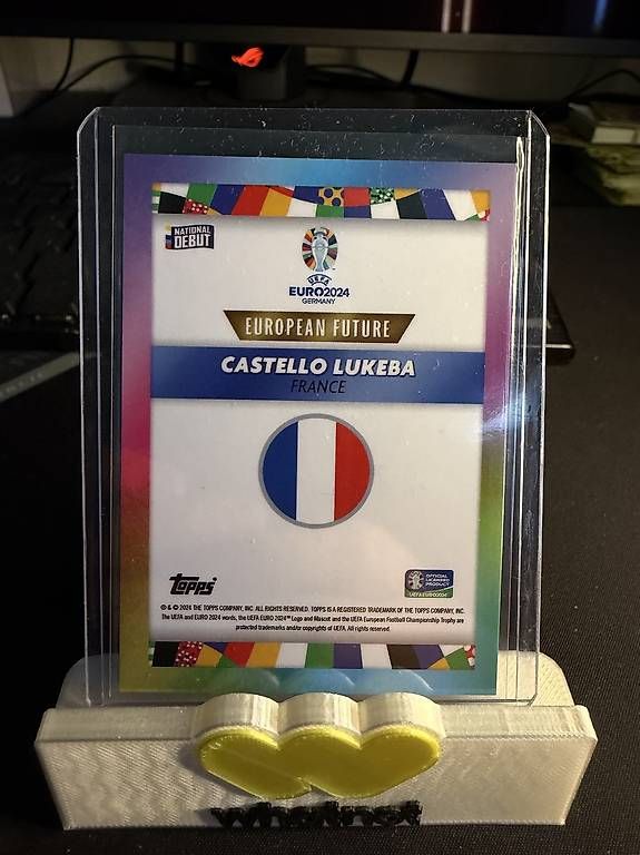 Carte collezionabili: Lukeba /5 auto Topps euro 2024 – Usato da Prez-vers-Siviriez venduto da mel_flf7 2