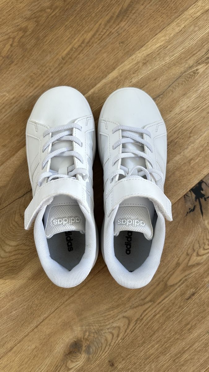 Adidas Scarpe per ragazzi: Baskets Adidas blanches, taille enfant – Usato da Commugny venduto da rus_my8v 1