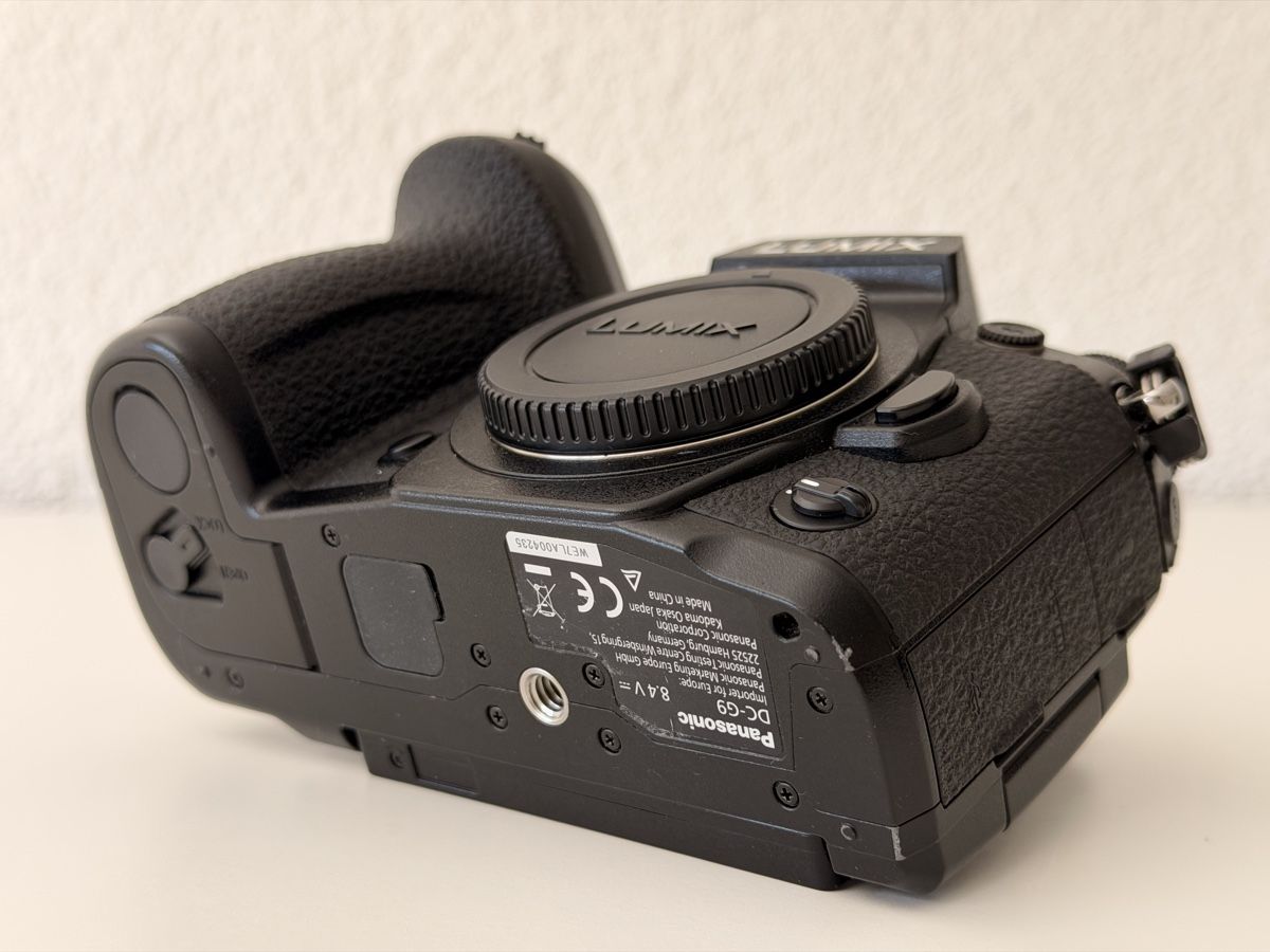 Panasonic Fotocamera: Panasonic Lumix G9 und Blitz – Usato da Flawil venduto da TruncateQuasar 5
