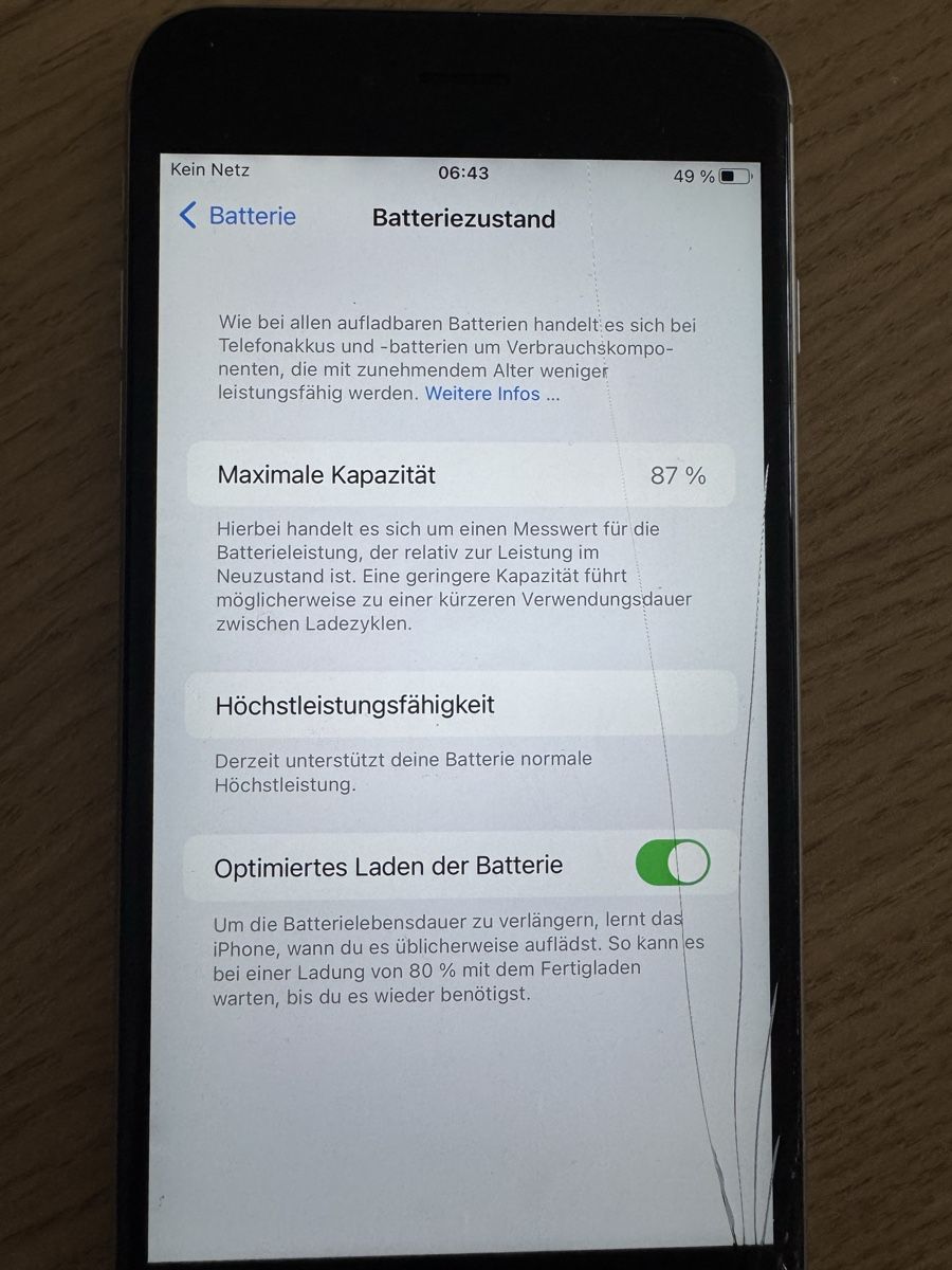 Apple Telefoni cellulari / Smartphones: iPhone 6s Plus 32GB Silber -Display Kratzer – Usato da Luzern venduto da anavuk 4