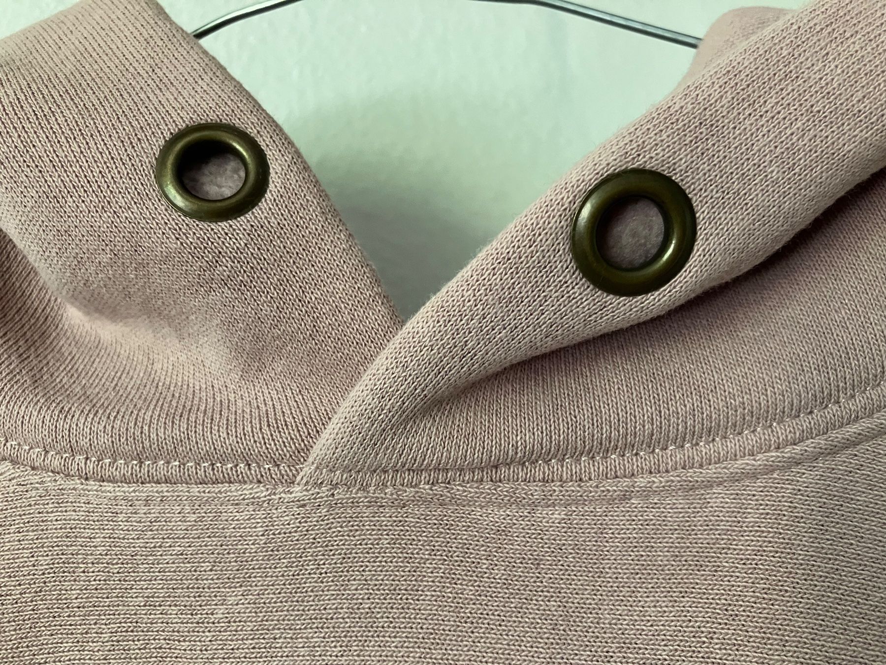 Champion Maglioni & Felpe: Champion Pullover Hoodie, Grösse M – Usato da Zürich venduto da MonkeyTunes 4