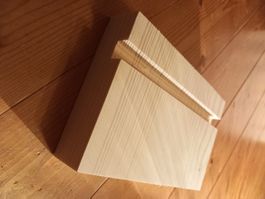 IPhone-Natelhalter aus Holz