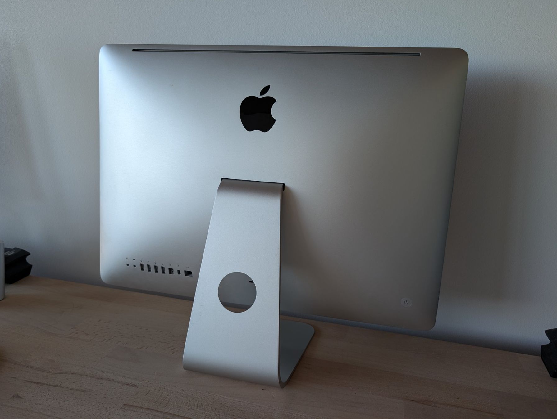 Apple PC: Apple iMac Core i7 2.8 21.5" SSD Microsoft Office – Usato da Meyrin venduto da pc1parts 2