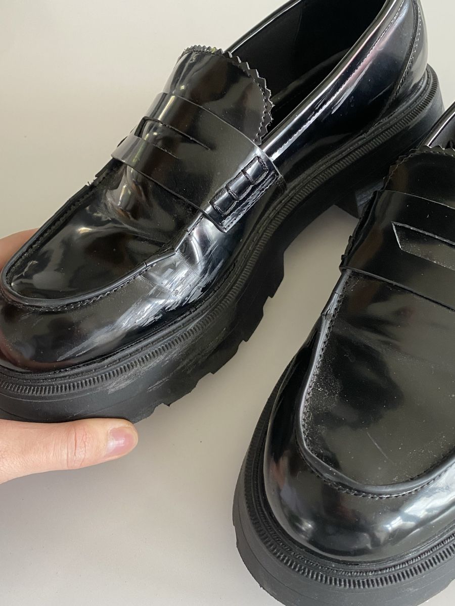 Scarpe da uomo: Bershka Black Platform Loafers, Size 40 - Fall Style! – Usato da Bulle venduto da lalooo 3