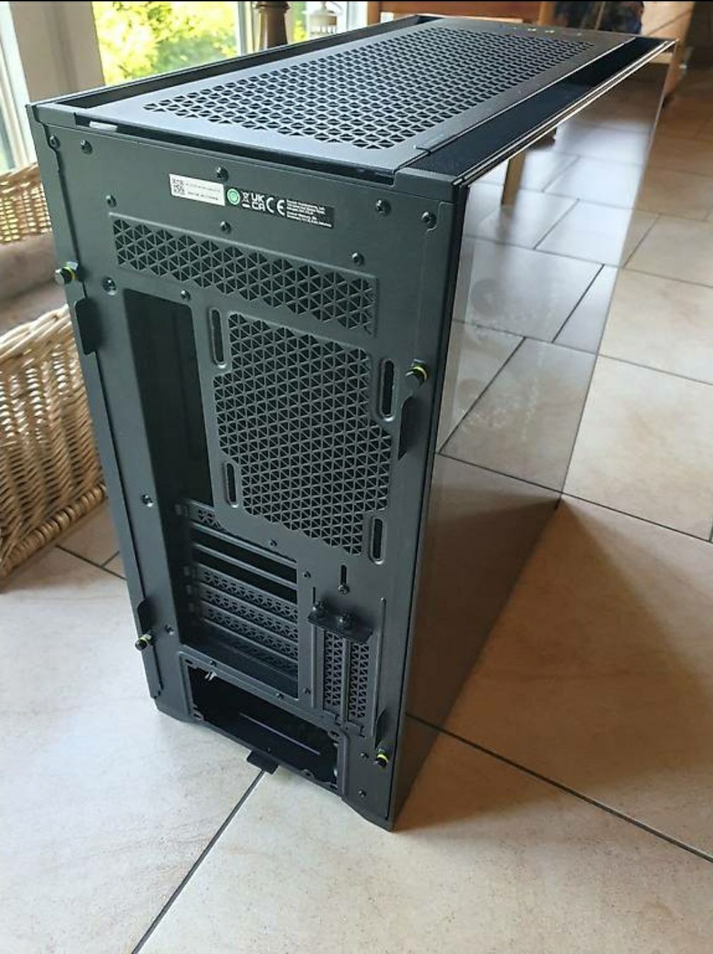 Custodie: Corsair iCUE 5000D RGB Airflow – Usato da Herznach venduto da Dosendealer 4