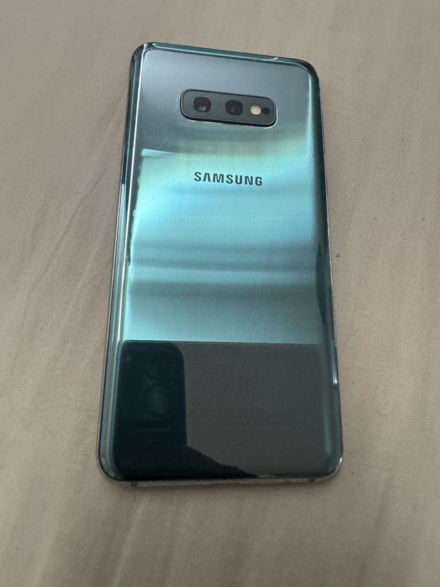 Samsung Portables: Smartphone Samsung Galaxy S10e  – Défectueux à Biel/Bienne par Baol1 2