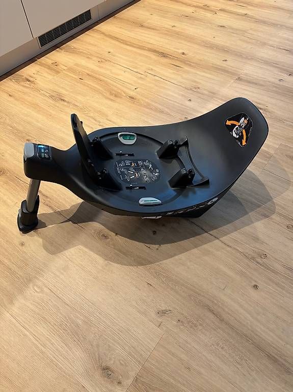 Seggiolini per auto: CYBEX Cloud Autoschale in dunkelblau mit Isofix BASE – Usato da Mühlau venduto da dal_6d7k 1
