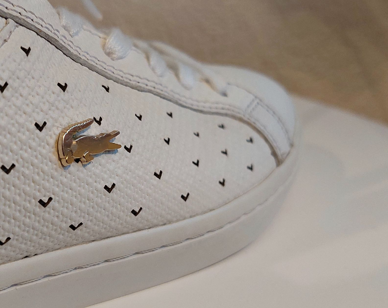 Lacoste Scarpe da donna: Lacoste Sneaker Gr 37 – Usato da Zizers venduto da toasty01 5