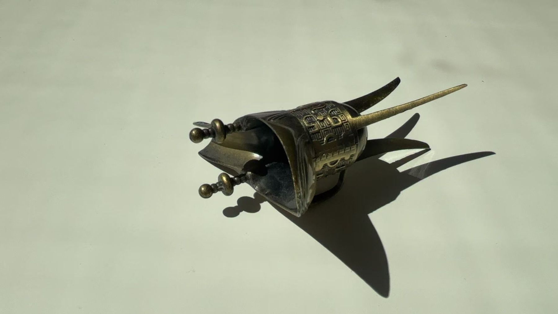 Tutte le decorazioni: Chinesischer Bronze Kelch im Antikstil – Nuovo (secondo la descrizione) da Niederweningen venduto da zw4_s78j 3