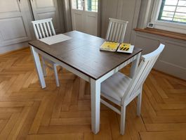 Neuwertig: IKEA ÅLHULT Esstisch mit 4 Stühlen