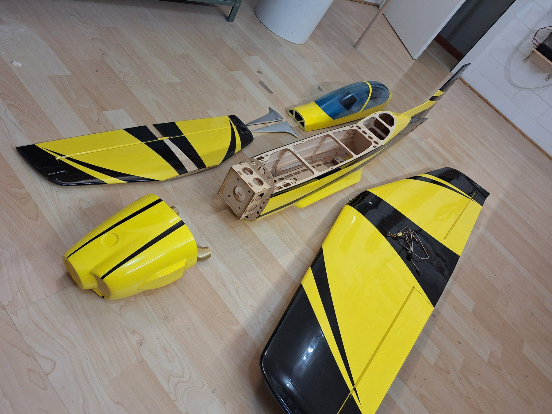 RC Kits de montage: Bausatzteile Sebart PC 21 gelb – Neuf (Voir description) à Züberwangen par m59 2