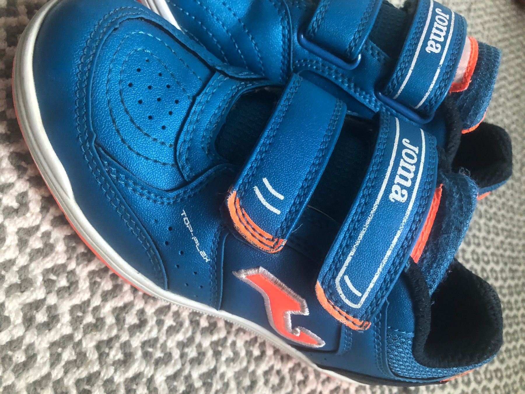 Schuhe für Jungen: Hallen-Turnschuhe große 30 – Gebraucht aus Romanshorn von Matet07 2
