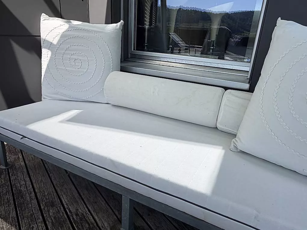 Sofas: Gartenlounge – Gebraucht aus Embrach von NWN20 1
