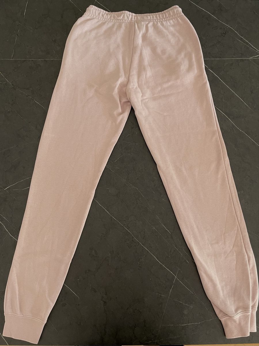 Nike Pantaloni: Nike Trainerhose Grösse XS – Nuovo (secondo la descrizione) da Rapperswil SG venduto da joyakeller 1